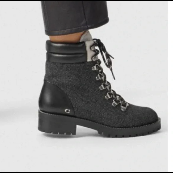 New coach bootie - Picture 1 of 5